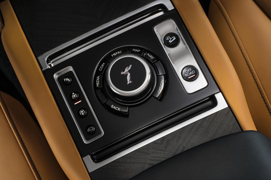 Детали интерьера Rolls-Royce Cullinan 2018 года  (WW) (фото 11 из 35)